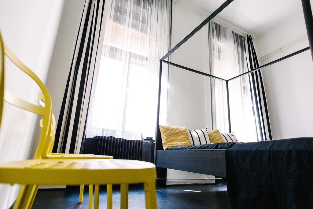 D.Five Stylish Apartment On Vaci Street Budapest Exterior photo