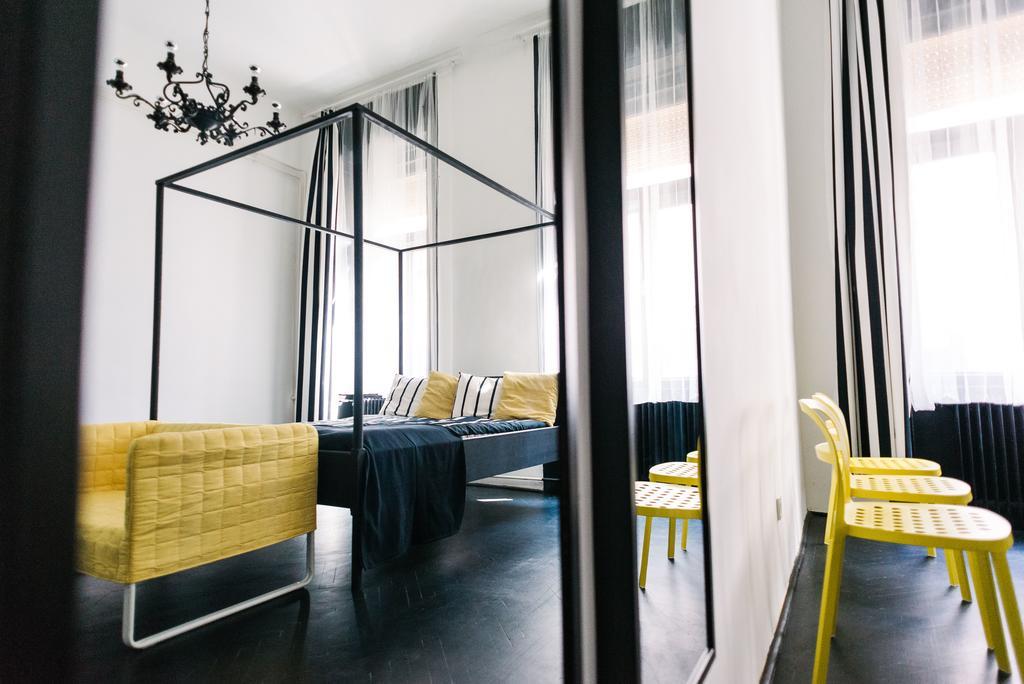 D.Five Stylish Apartment On Vaci Street Budapest Exterior photo
